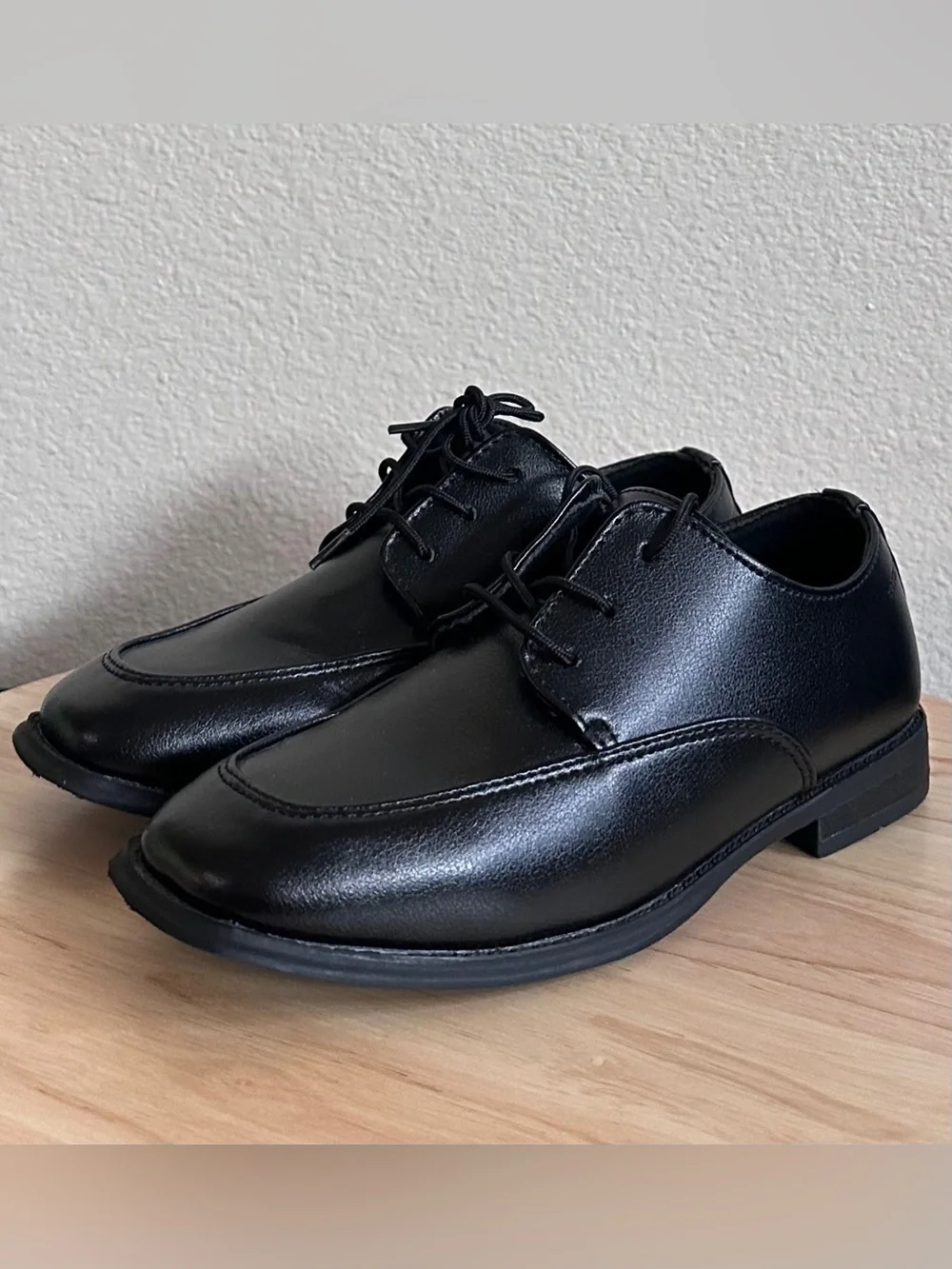 Sonoma Boys Black Lace-Up Dress Shoe size 2M